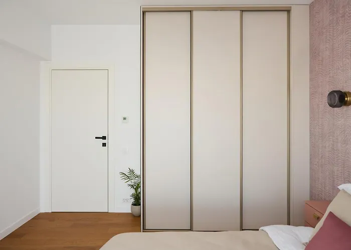 Apartament Miss Pink I Cu Un Dormitor I One Cotroceni Park Bucureşti